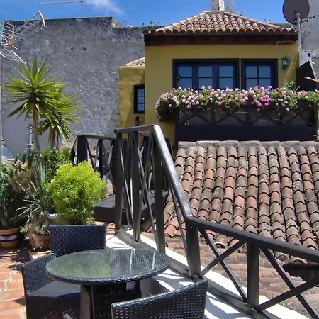 Rustic With Small Patio-terrace Apartment *