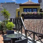 Rustic With Small Patio-terrace شقة *