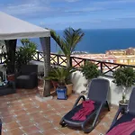 شقة Rustic With Small Patio-terrace *