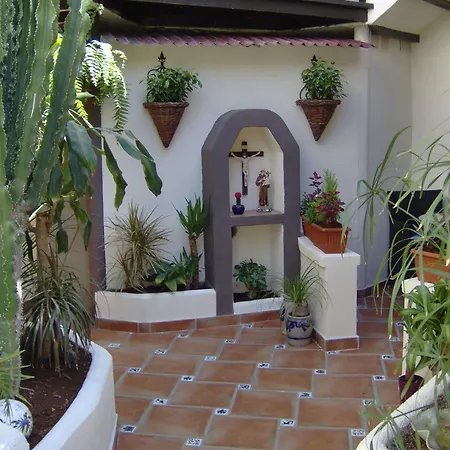 Rustic With Small Patio-terrace