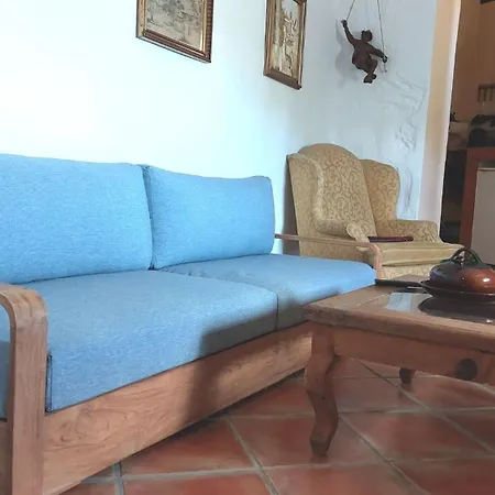 Lejlighed Rustic With Small Patio-terrace *